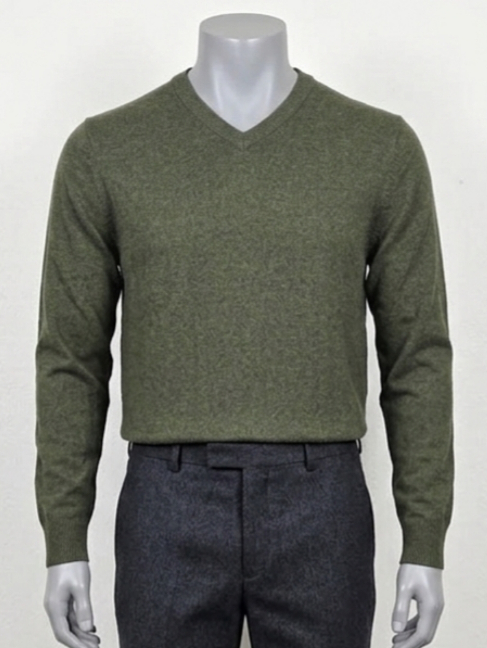 Old Navy Men's V-Neck Sweater in Olive